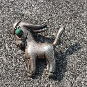 Vintage Mexico silver brooch